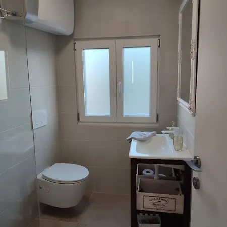 Central Studio Apartment Pula Extérieur photo