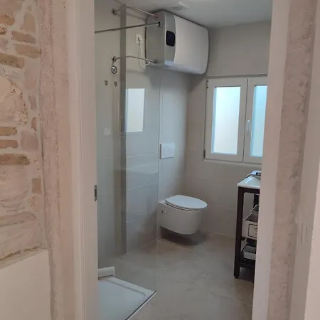 Central Studio Apartment Pula Extérieur photo